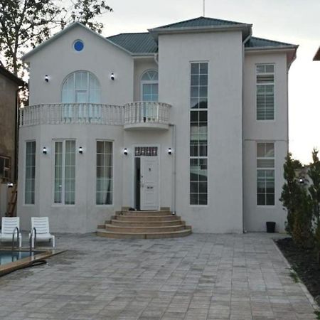 Villa Riverside Qəbələ Zimmer foto